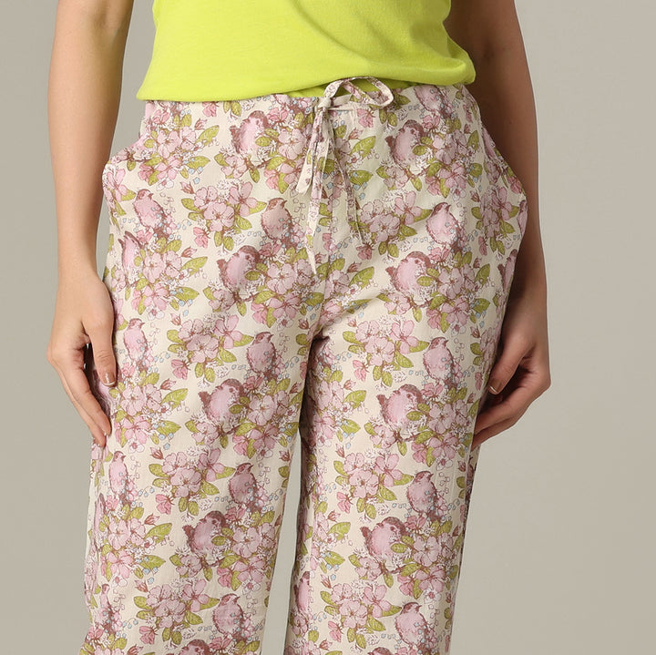 Avril  Pant in a bag