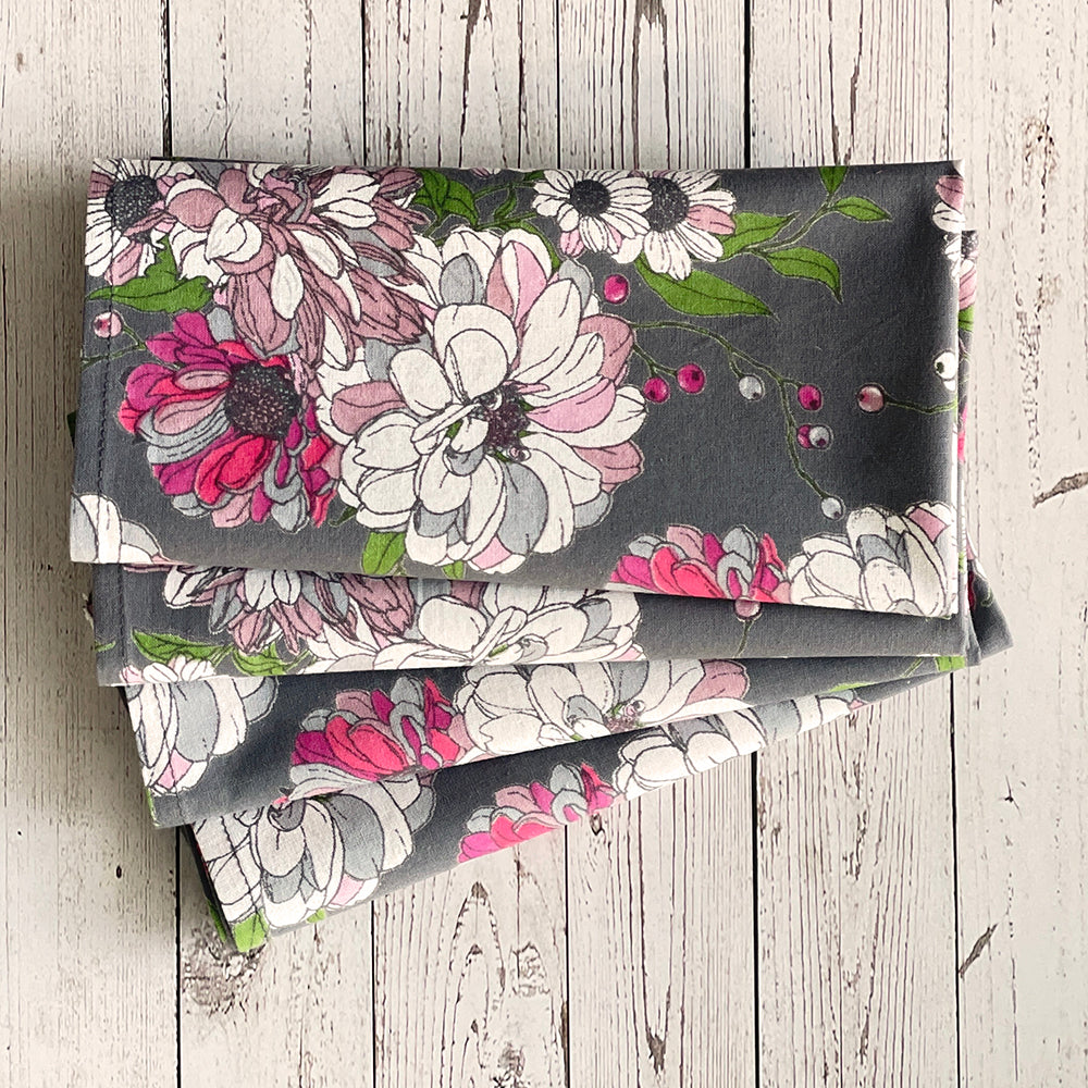 Colette Grey, Napkin S/4