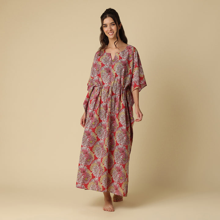 Akari Kaftan