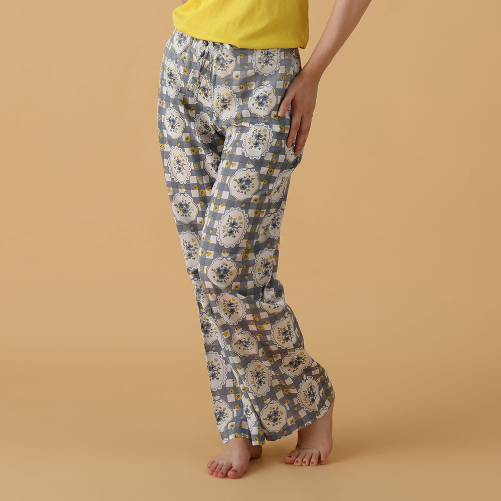 Anne  Pant in a bag